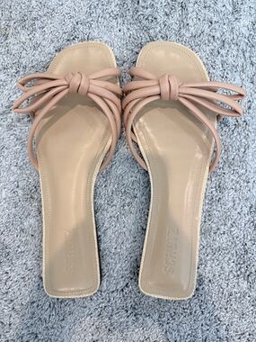 Schutz Blossom Flat sandals